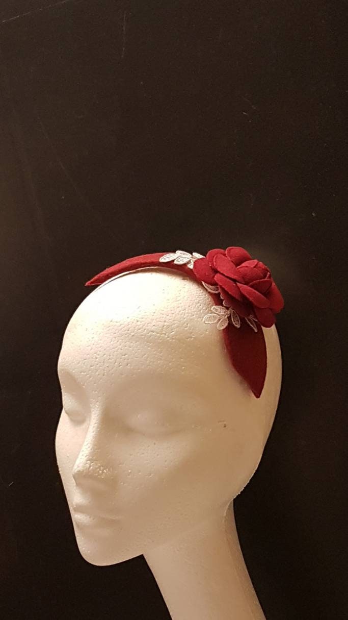 MAROON FASCINATOR HEADBAND. Modern Felt fascinator with Maroon Rose. Cocktail,Ladies day,Wedding Maroon rose flower Hairpiece.