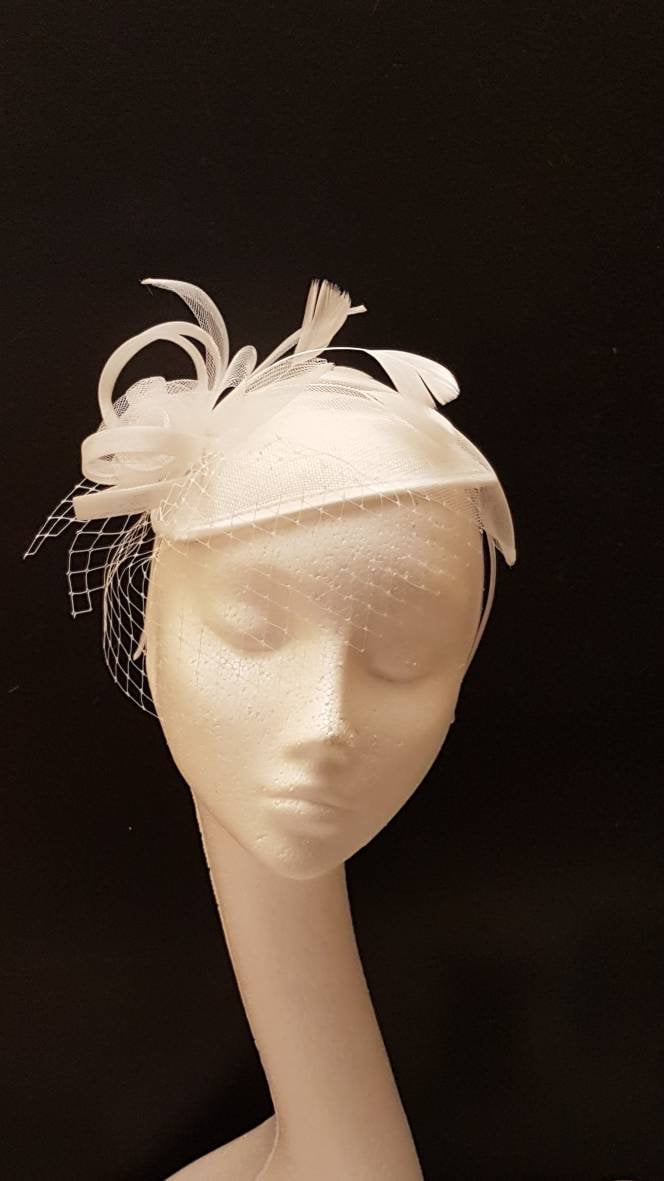 Vintage Inspired Teardrop Bridal Fascinator with Birdcage Veil