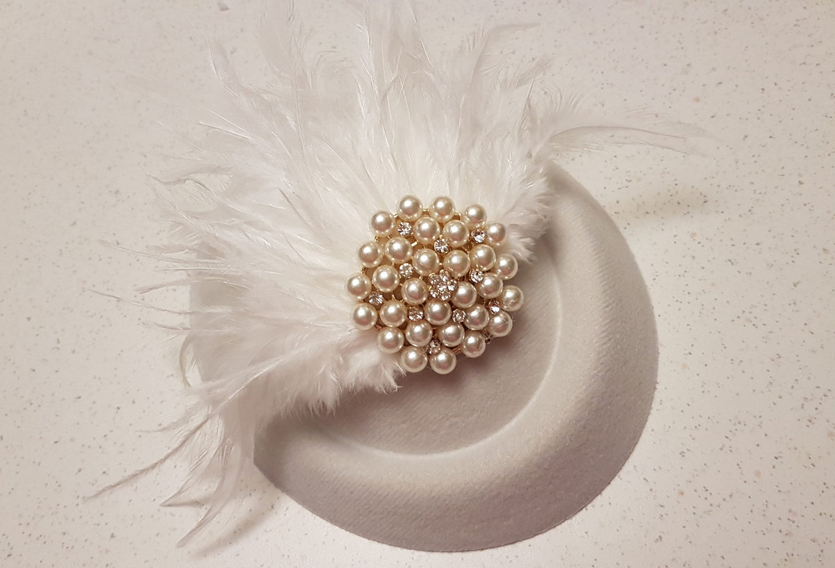 Bridal Pill box feather hat fascinator