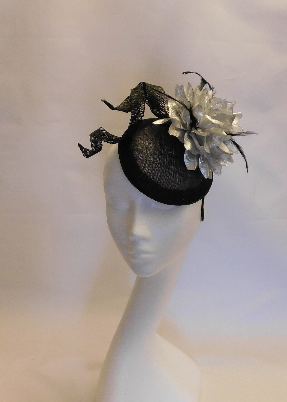 Black and Silver hat Flower Hat Fascinator, #BLACK Wedding Church Hat,Fascinator Hat,Goodwood Cocktail Ascot Prom Feather Hat Fascinator