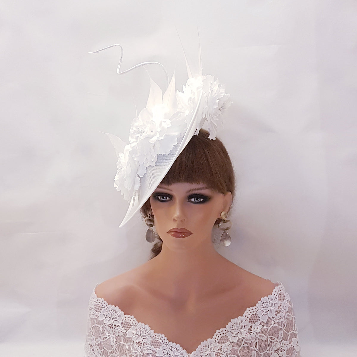 White Fascinator Hat: Teardrop Floral Feather hat Ascot ,Wedding, race,party Headpiece