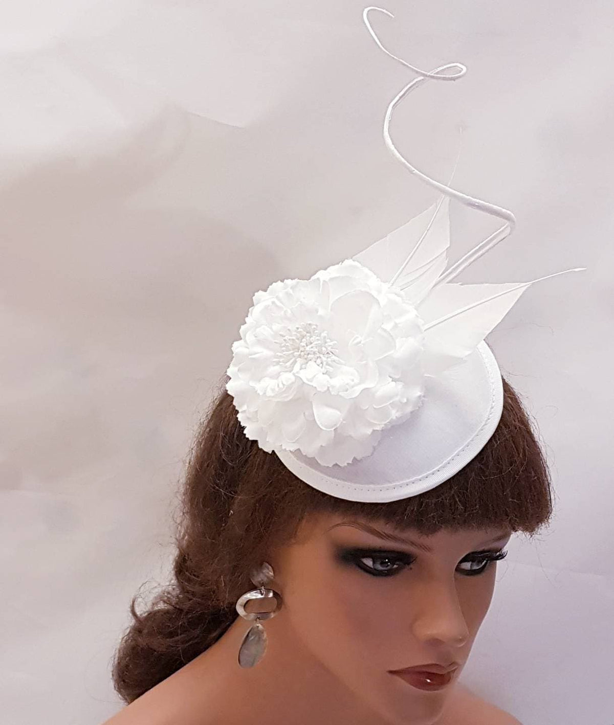 Bridal Fascinator White/ Ivory Wedding Hat, Ascot Fascinator, Vintage Inspired Bridal Headpiece, Elegant Race Day Hat