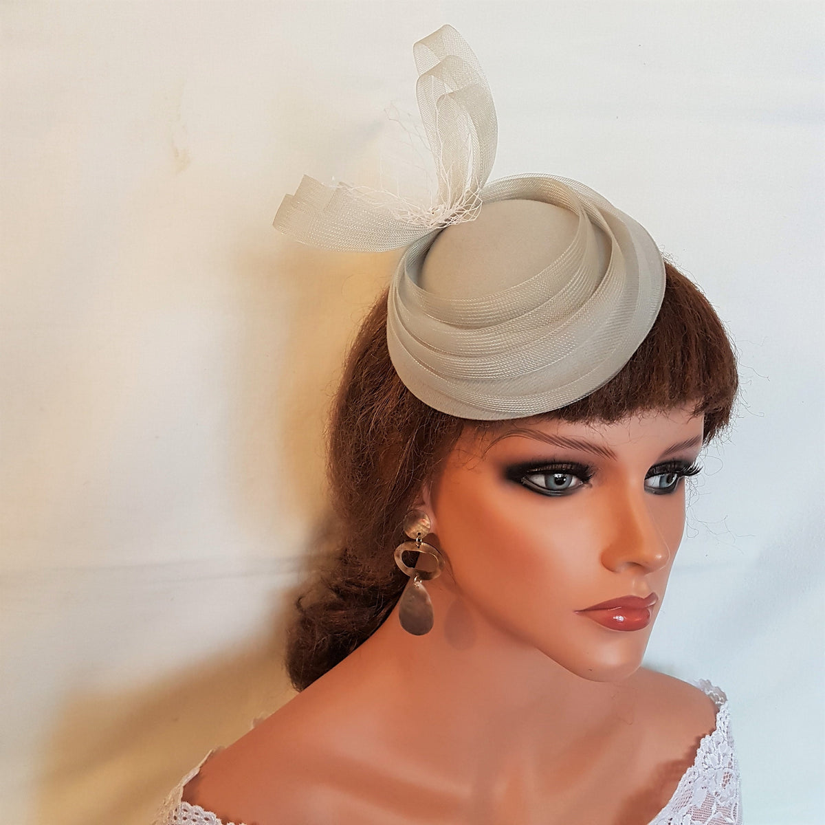 Silver Grey Fascinator Hat, Felt Pillbox, Crinoline Bow, Wedding Ascot Derby