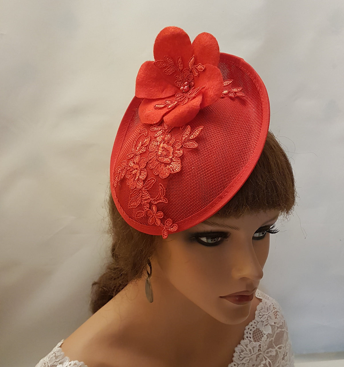 Red fascinator with  felt flower and lace.  Red Ascot fascinator, Red TeaParty hat