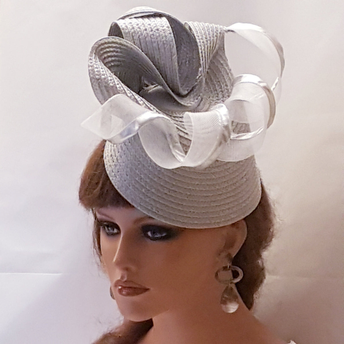 Silver Grey Fascinator Hat: Straw Weave Derby Ascot Headpiece