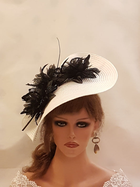 WHITE & BLACK Hat fascinator large saucer hatinator longquil Floral Church Derby Ascot Wedding TeaParty hat Mother of Bride/Groom Hatinator