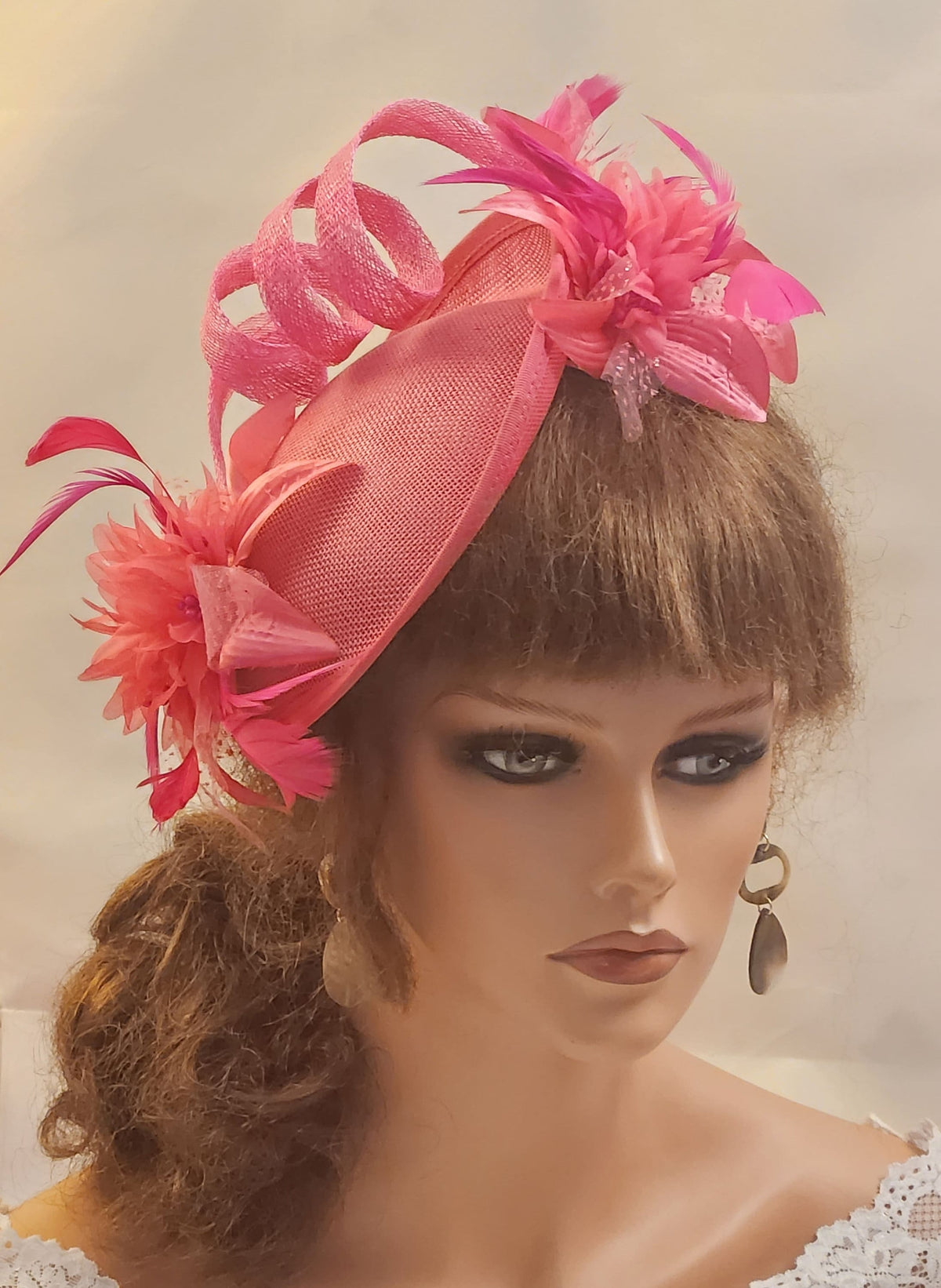 Pink fascinator Vintage 40s 50s Hat Saucer Hatinator Feather fascinator Fuschia hat Ascot Race Cocktail party wedding ladies fascinator hat