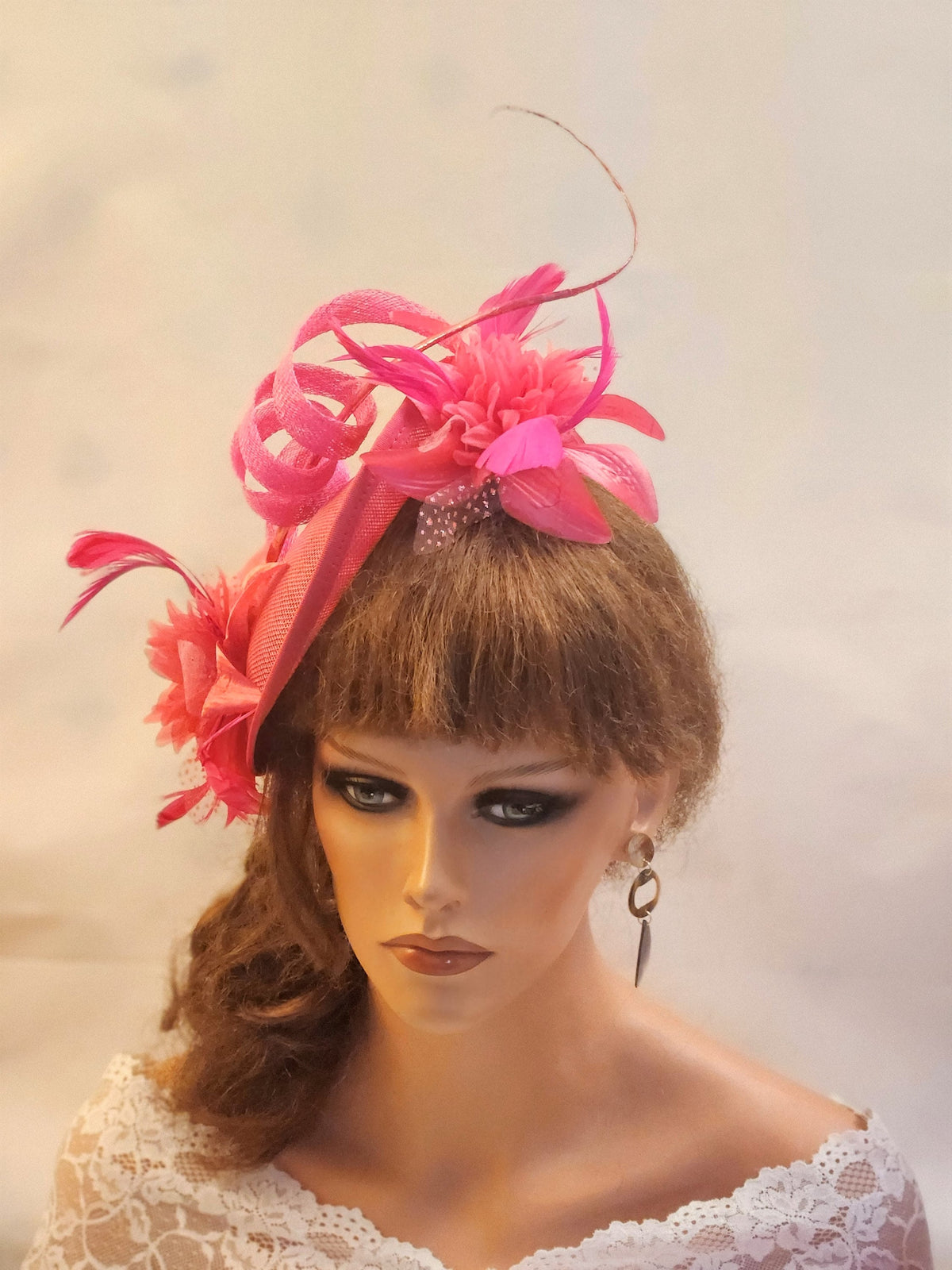 Pink fascinator Vintage 40s 50s Hat Saucer Hatinator Feather fascinator Fuschia hat Ascot Race Cocktail party wedding ladies fascinator hat