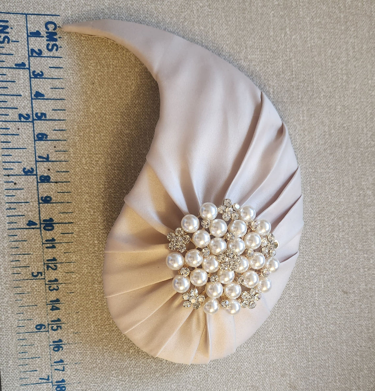 Bridal birdcage veil hat fascinator