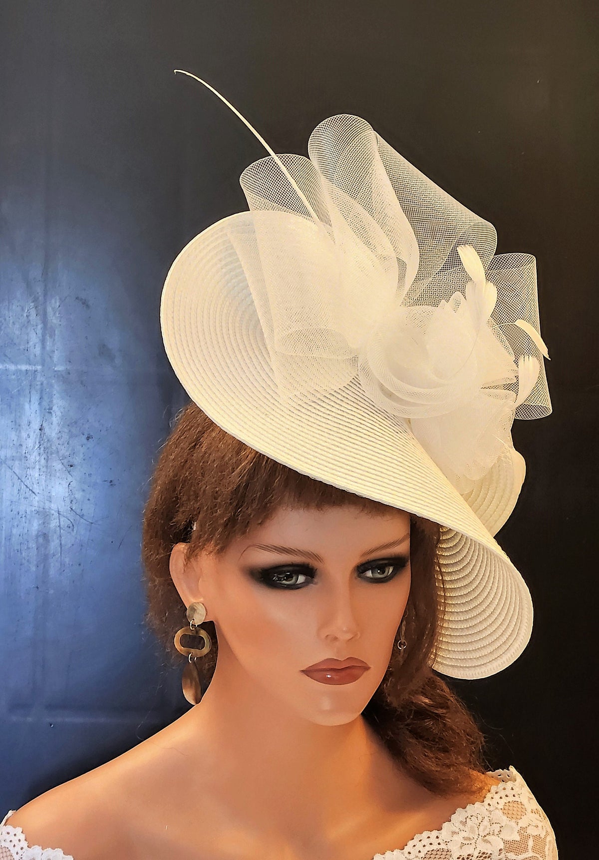 Ivory hat fascinator . Wedding fascinator, Mother of the bride hat fascinator, Ascot hat