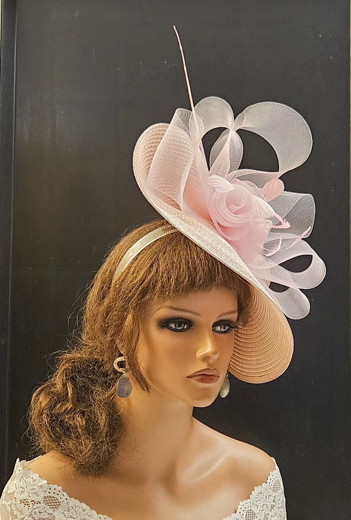 Pink Mother of the bride hat fascinator. Wedding Fascinator