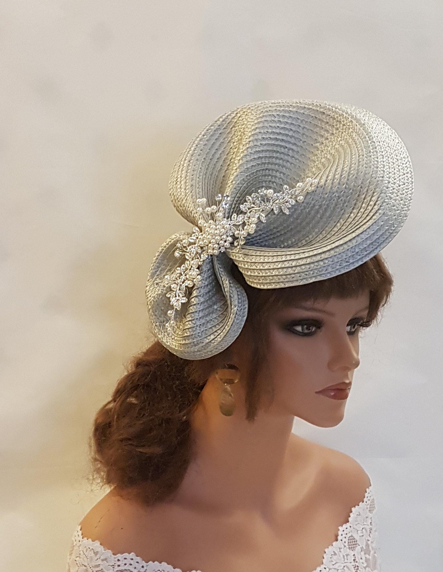 SILVER Grey fascinator hat Unique hatinator Pearl,Crystal vine Church Derby Ascot Royal Wedding TeaParty hat Mother of Bride/Groom Facinator