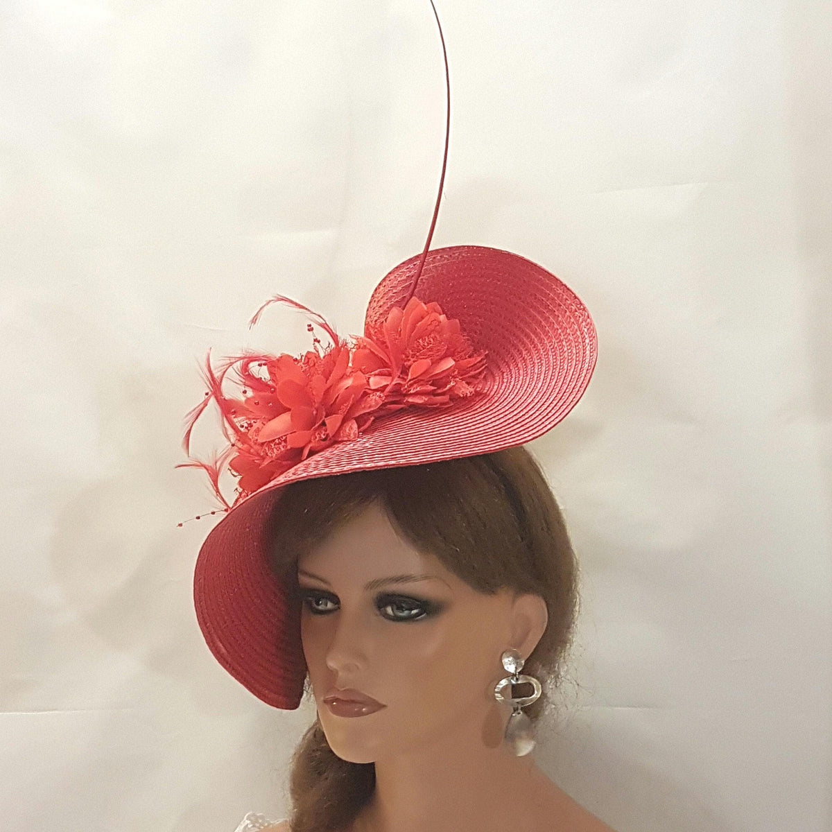 Red hat fascinator for wedding