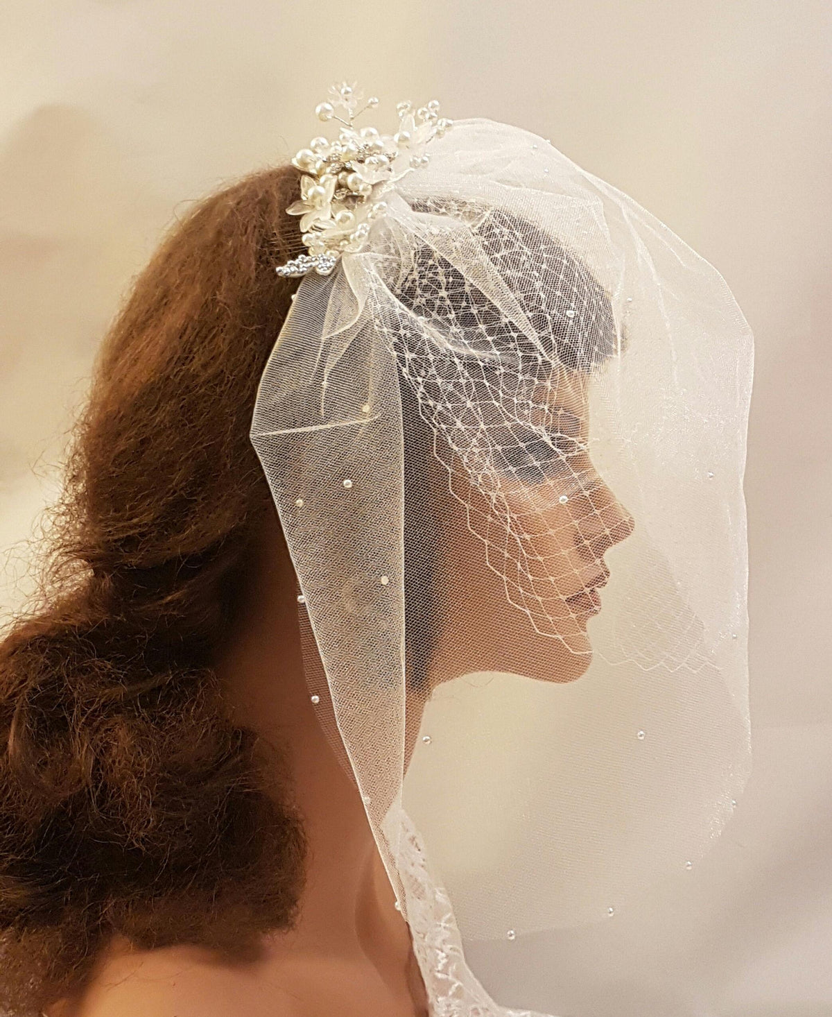 Bridal wedding face veil with headpiece