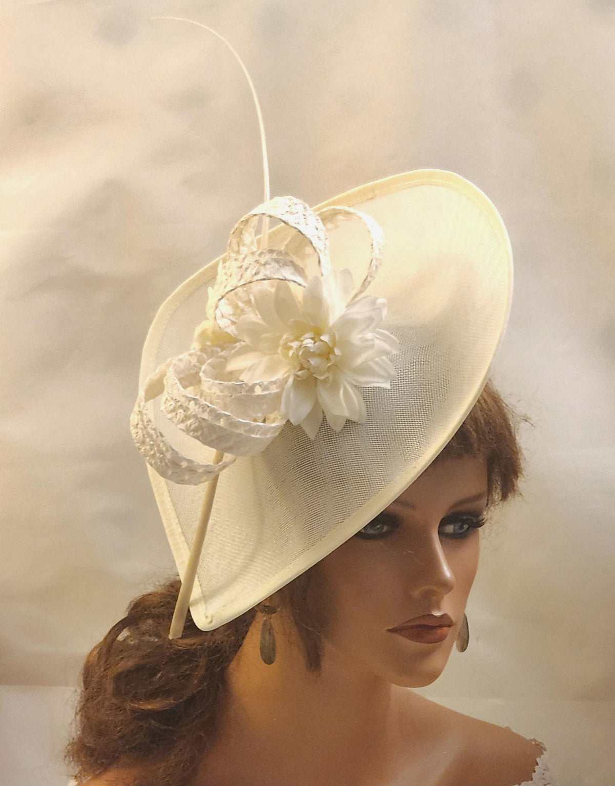 Large Ivory Fascinator with long Quill Feather