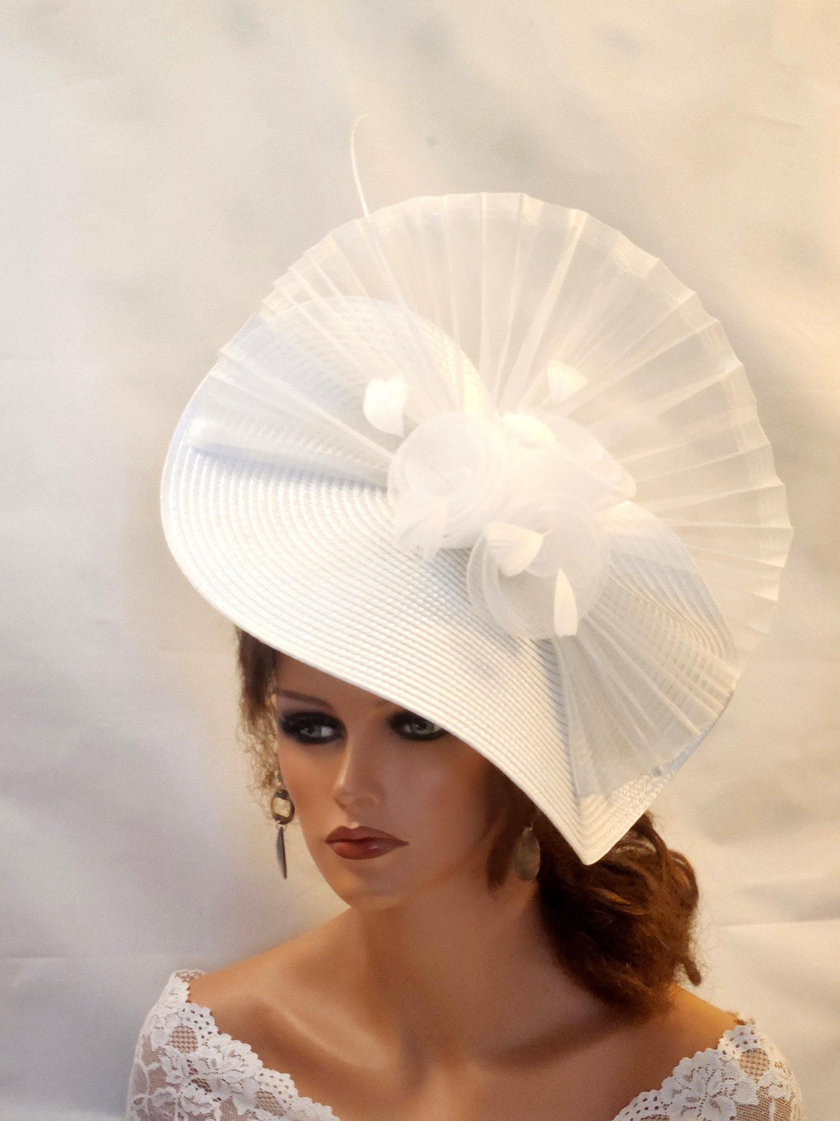 White fascinator