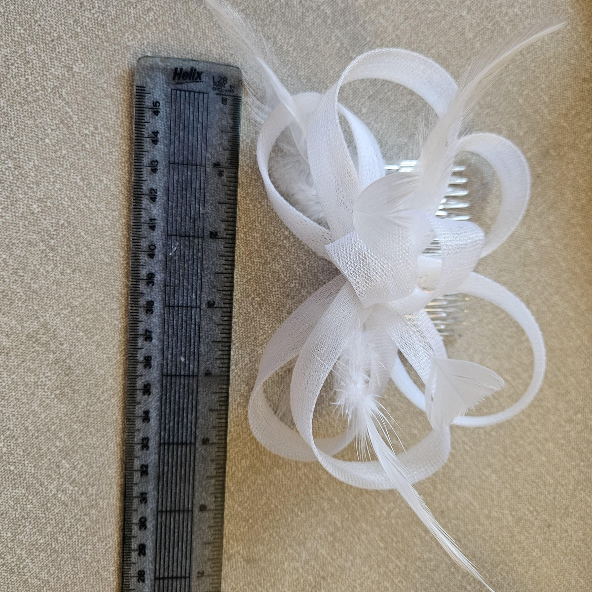 Small white fascinator comb