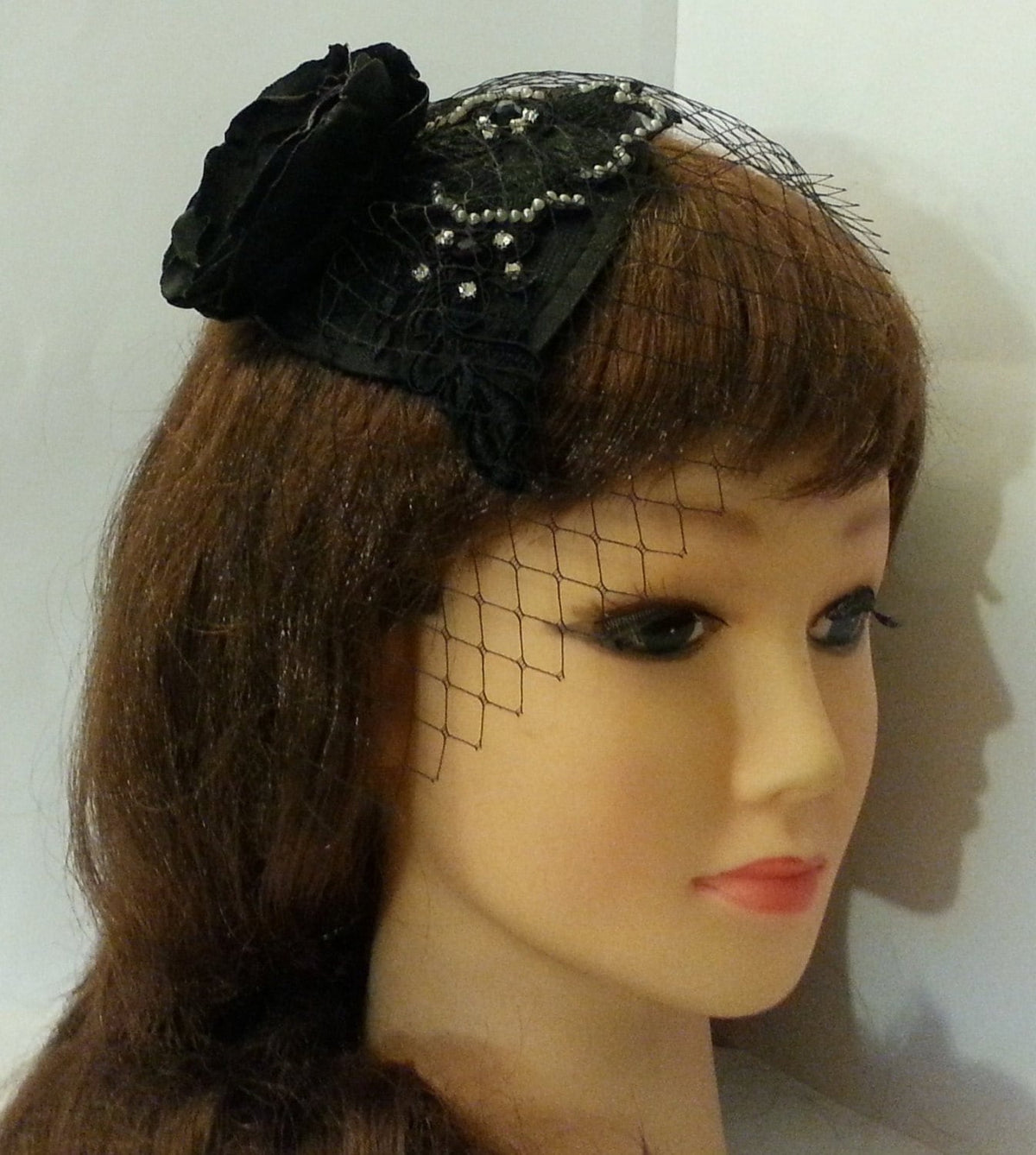 Black Floral Fascinator Vintage Cocktail Party Headpiece 1940s-50s Fascinator with mini Veil, Teardrop hat