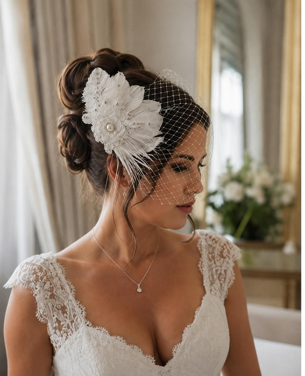 Bridal Hair Clip Bridal Feather Fascinator, Feather Hair Piece, Wedding Hair Accessory, ivory feather hair clip, Bridal feather fascinator