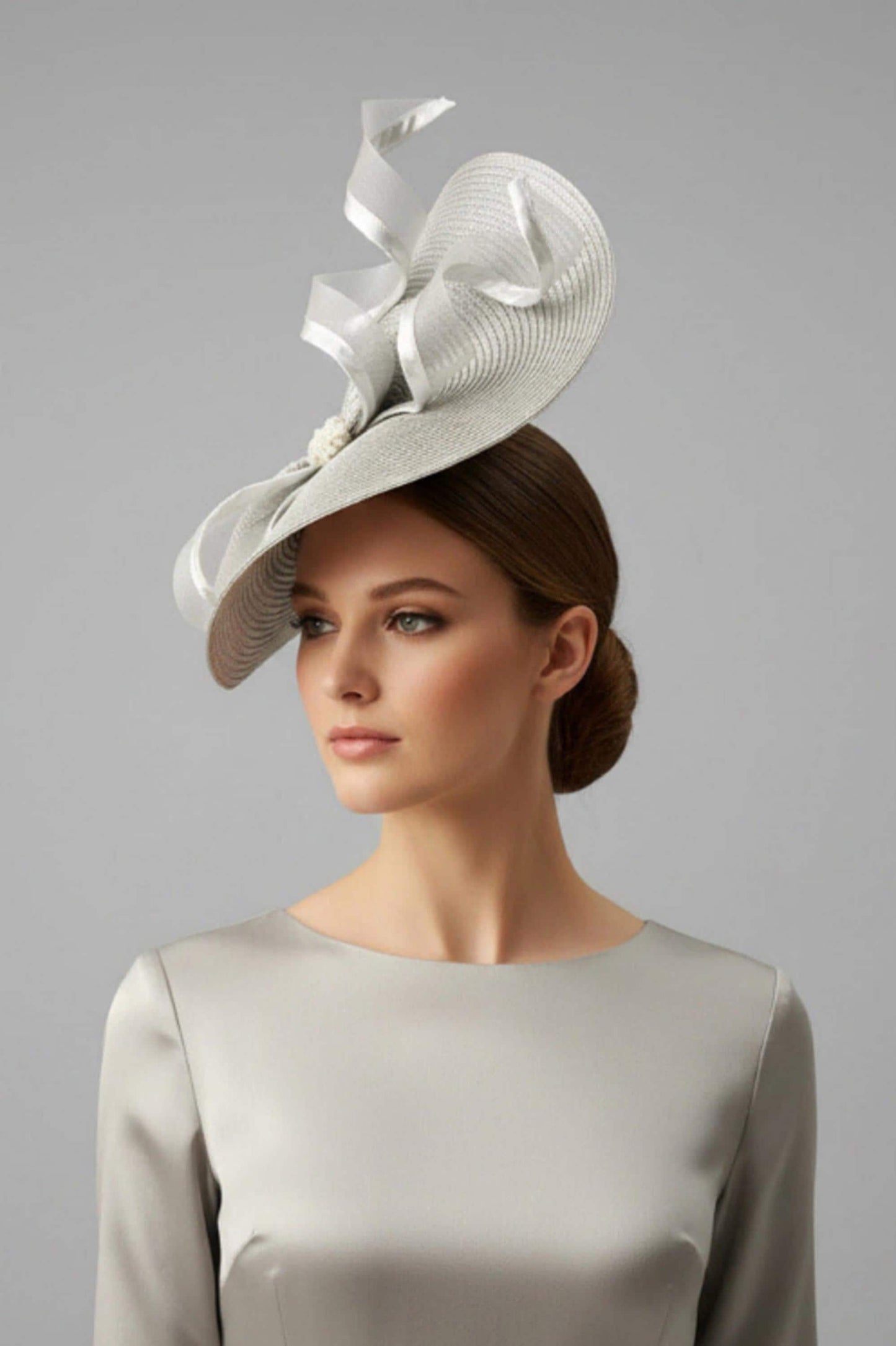 Silver grey Wedding fascinator UK. Mother of the bride headpiece. Race, Parties hat-EleganceFascinator