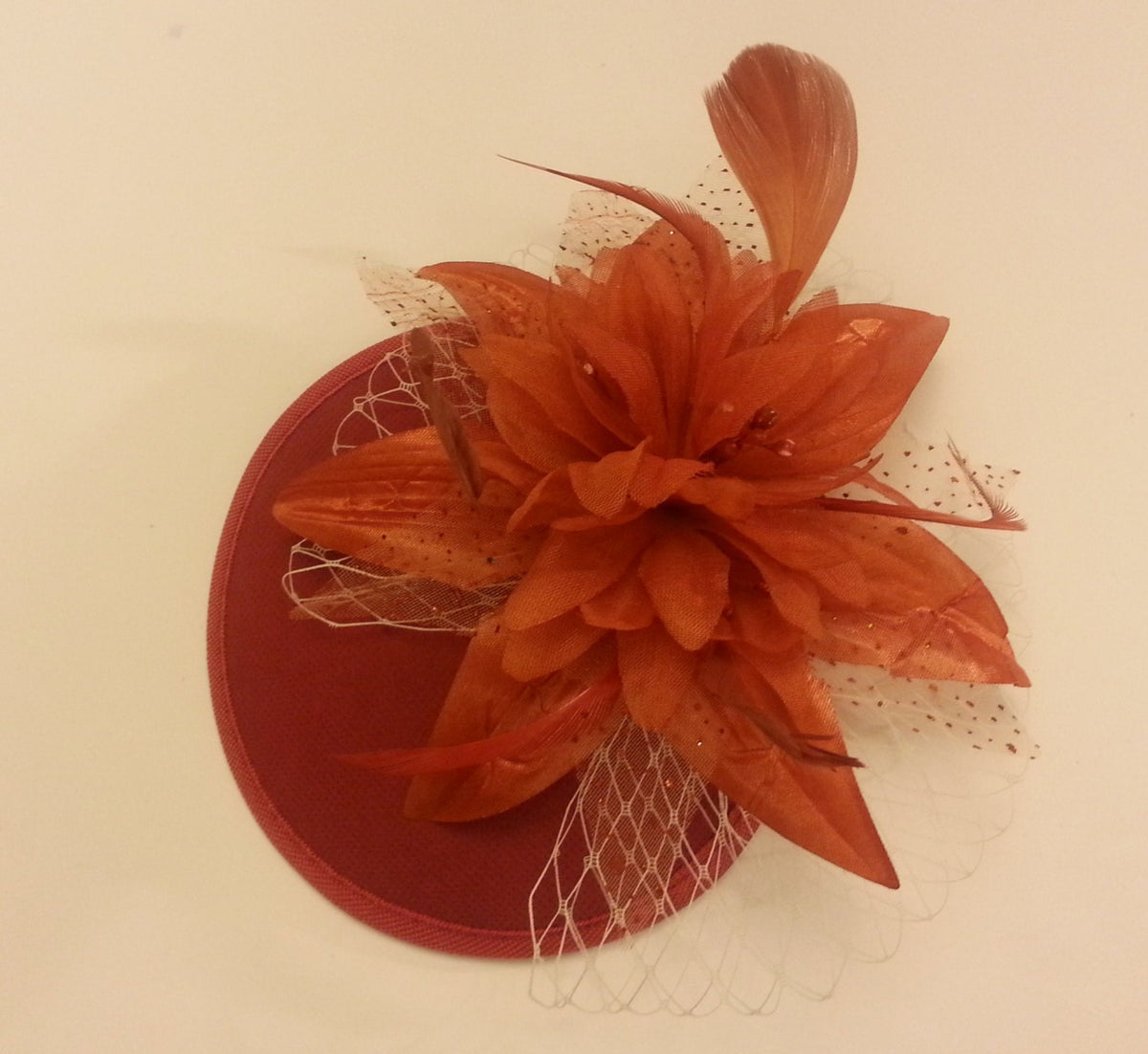 Hat, Vintage 40s 50s Hat, Terracotta /Rusty Hat, Feather fascinator, Race Cocktail hat, Ascot Hat, Cocktail hat Rusty/Terracotta fascinator